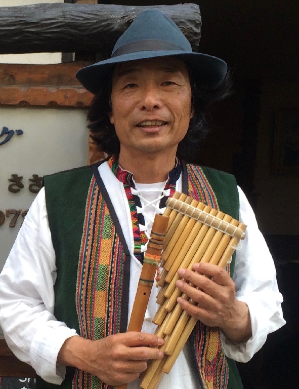 アクロス・ケーナ教室の講師紹介